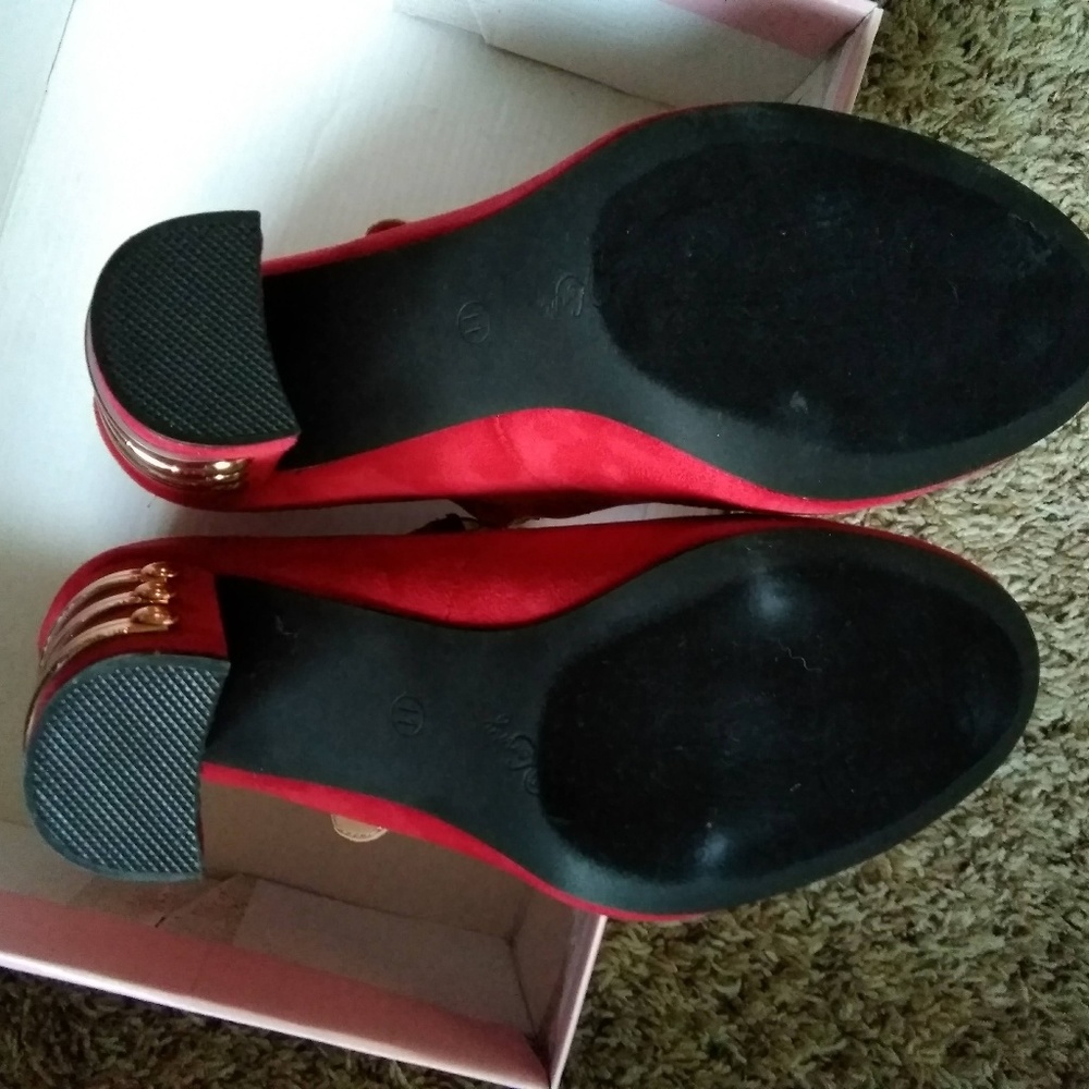 Penny Loves Kenny Women's Requiem Red Pumps 11W - Picture 8 of 8